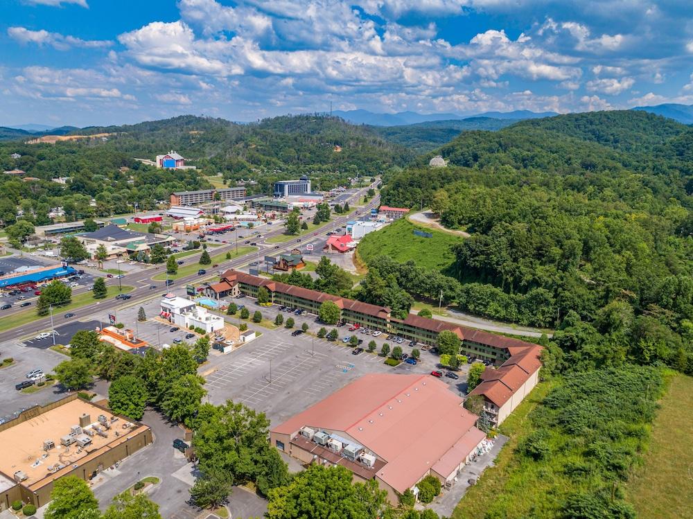 เอเวอร์กรีน สโมคกี เมาน์เทน ลอดจ์ แอนด์ คอนเวนชั่น เซนเตอร์ Hotel พิเจนฟอร์จ ภายนอก รูปภาพ