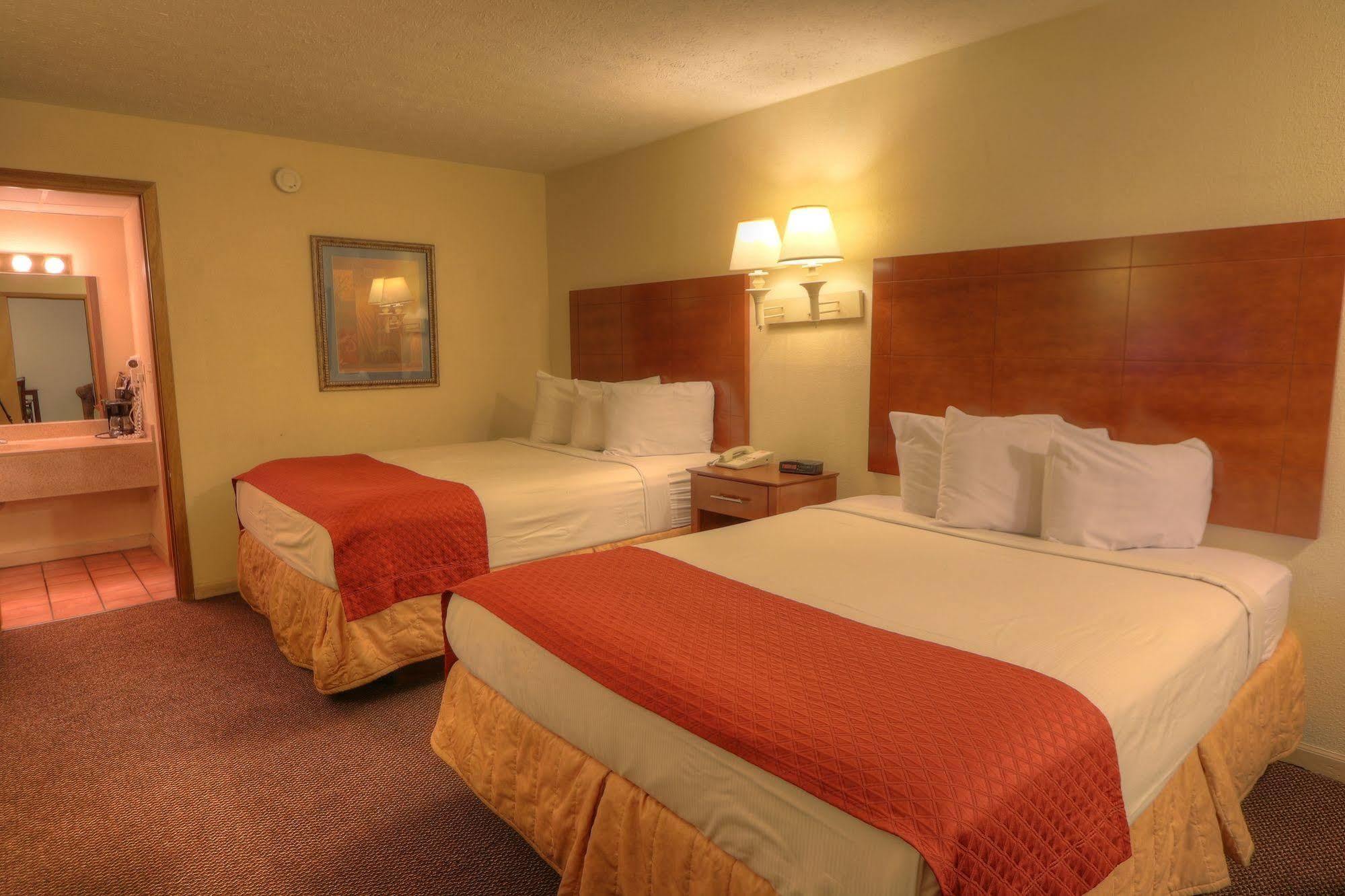 เอเวอร์กรีน สโมคกี เมาน์เทน ลอดจ์ แอนด์ คอนเวนชั่น เซนเตอร์ Hotel พิเจนฟอร์จ ภายนอก รูปภาพ